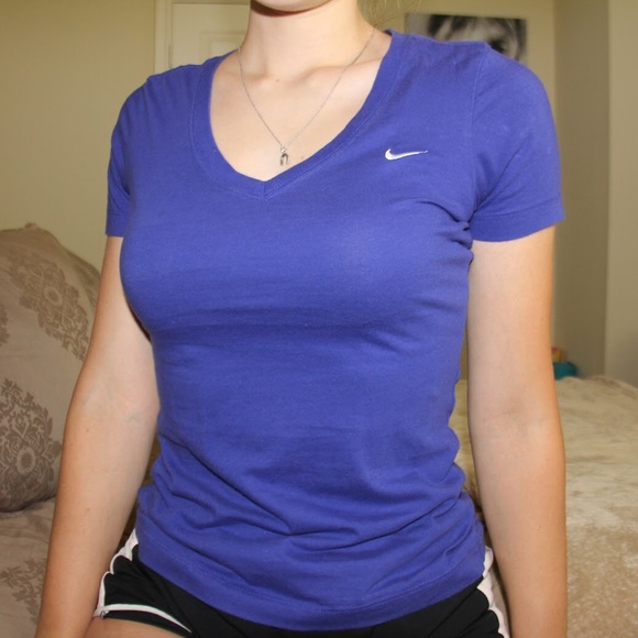 Nike Top - Picture 1 of 3